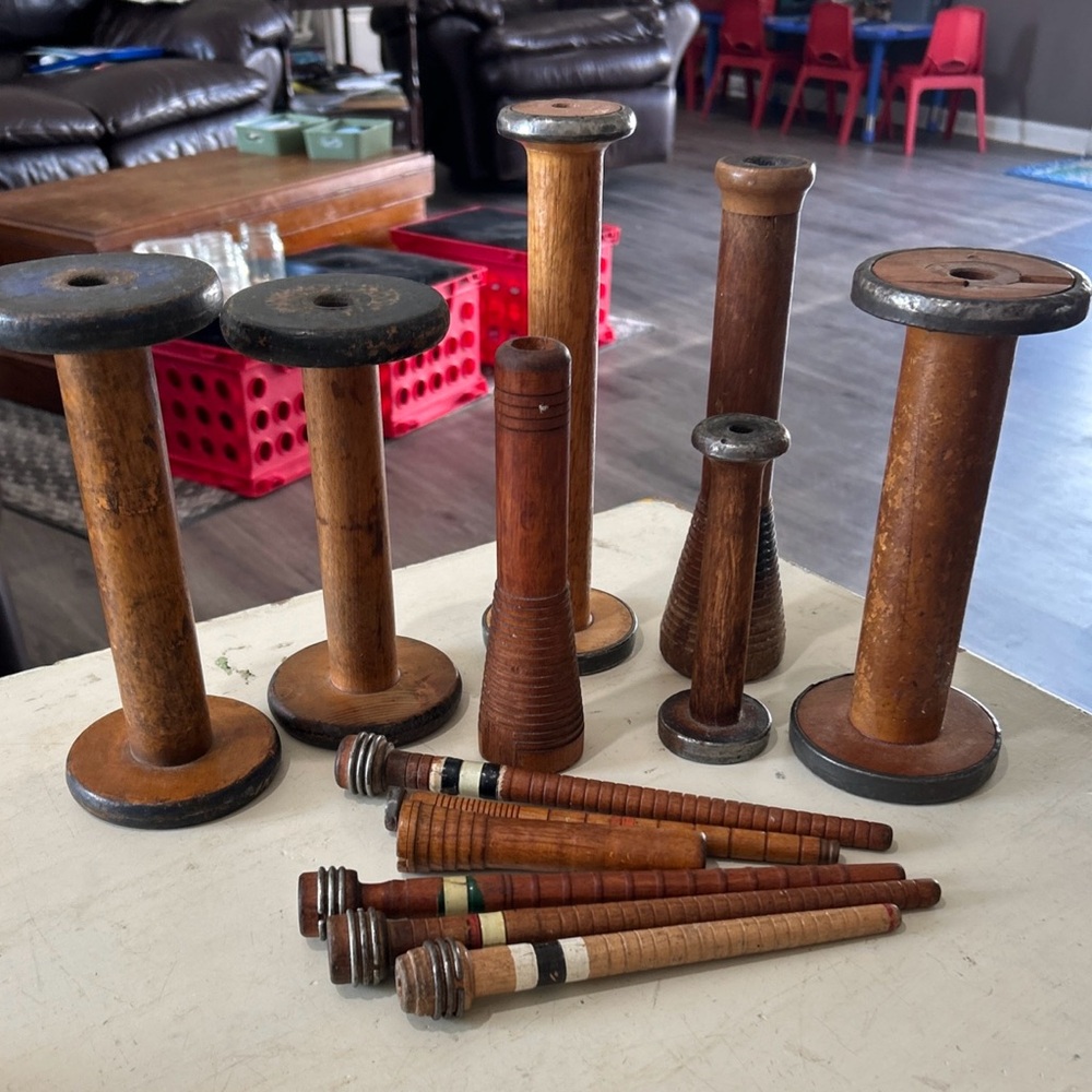 Vintage Wooden Textile‎ Mill Thread Yarn Spools Antique Bobbin Reel Lot of 13